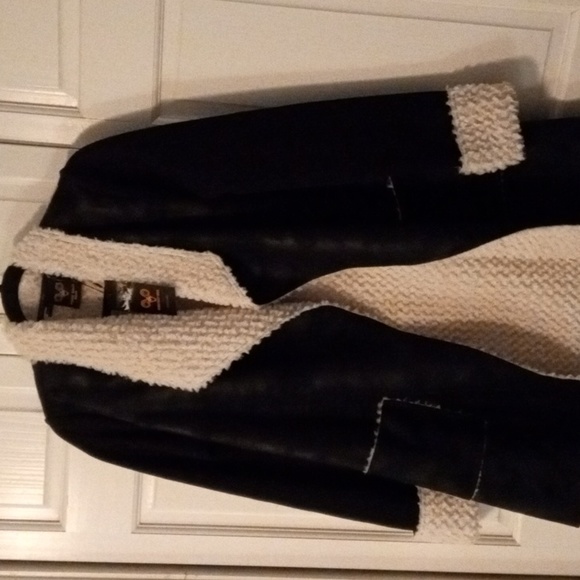 Wool Bully Wear jacket . - Picture 2 of 6